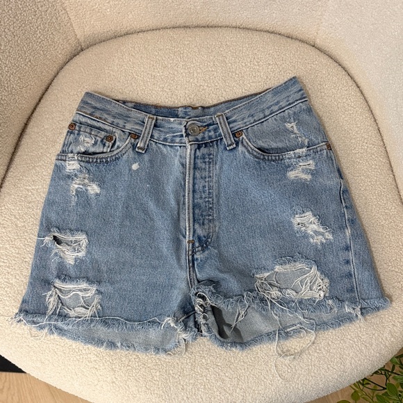 Vintage Levi’s Denim Shorts - Picture 1 of 6